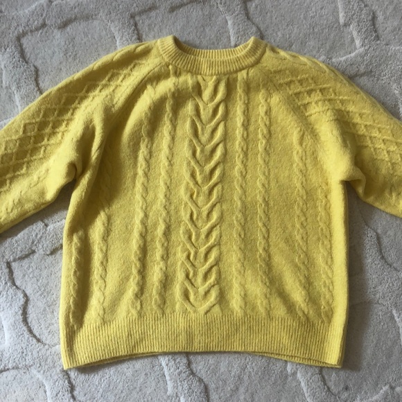 Two H&M sweaters - Picture 1 of 2